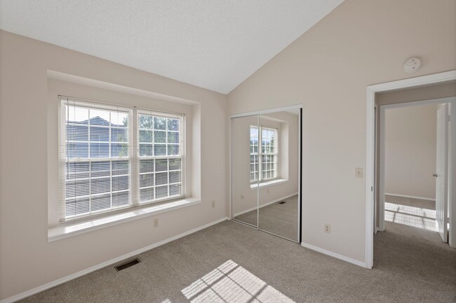 Building Photo - BRIGHT & UPDATED RANCH-STYLE HOME in D-20
