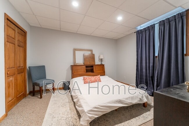 Building Photo - 2322 N Talbott St