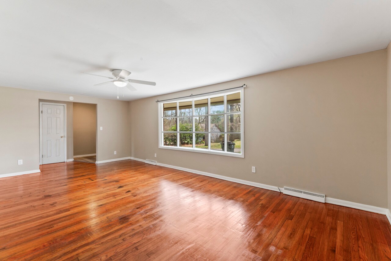 Building Photo - 4308 W Burton Dr