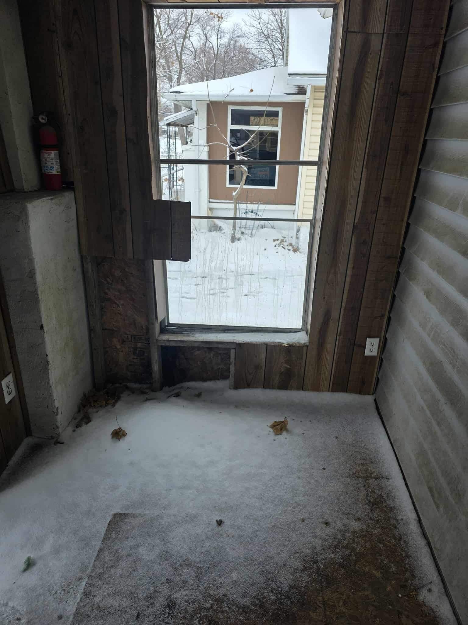 Building Photo - 1180 E Mueller Ave