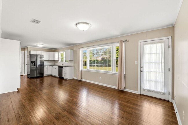 Building Photo - 311 Gardners Mill Ct