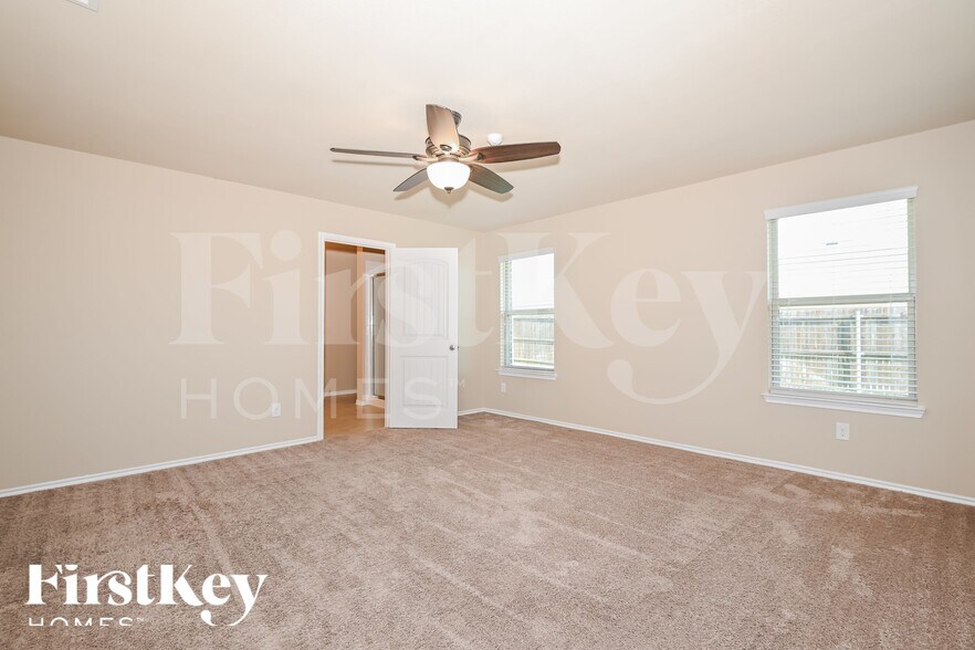 Building Photo - 961 Corbitt Ln