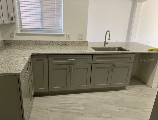 Building Photo - 2030 Island Walk Dr