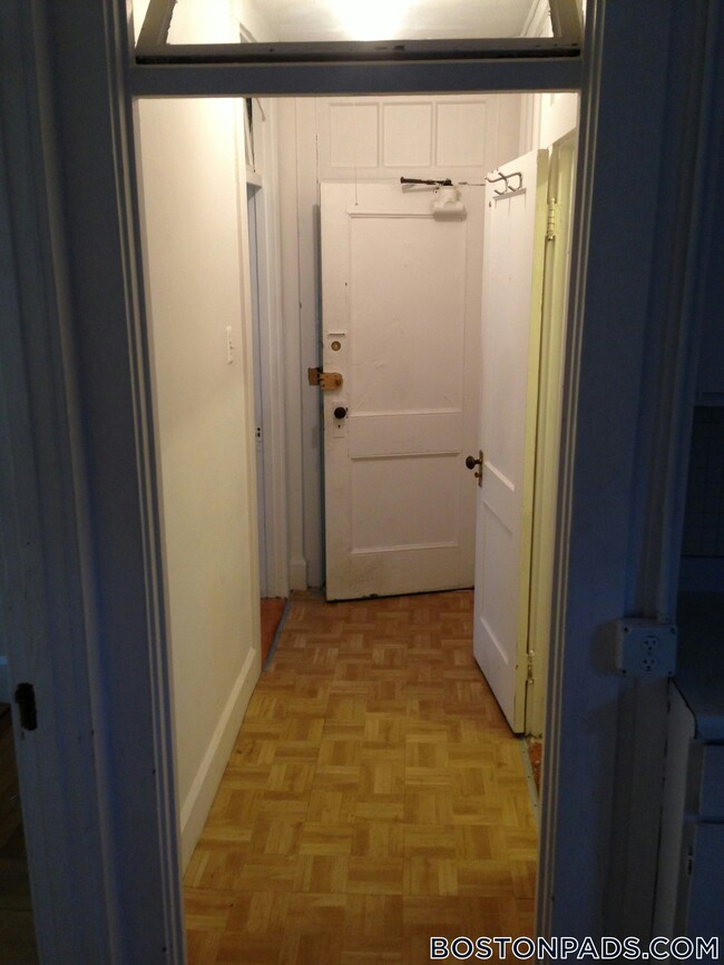 Building Photo - 161 Endicott St