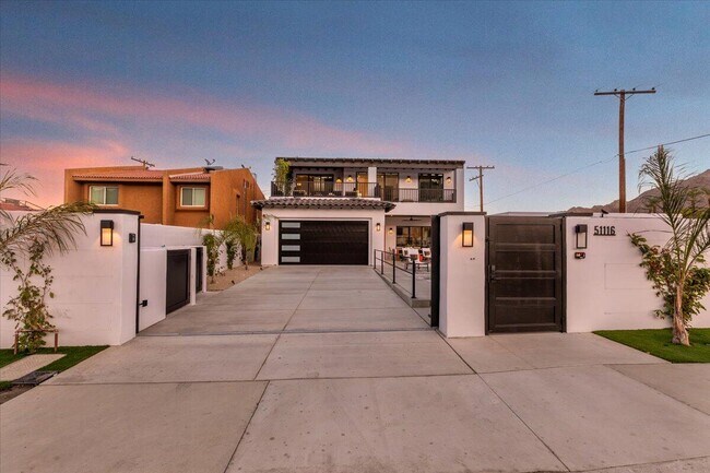 Building Photo - 51116 Avenida Mendoza