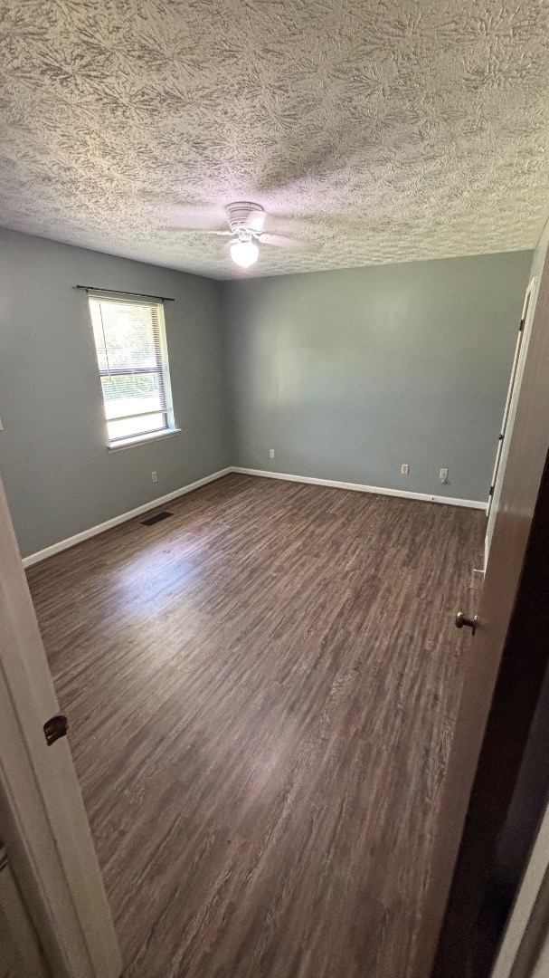 Building Photo - 907 Ivan Dr SW