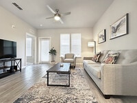 Building Photo - 1323 Sands Ter E