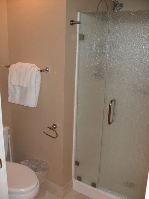 Building Photo - Meridian 2Bdr/2Bath Luxury Condo w/Den, Va...