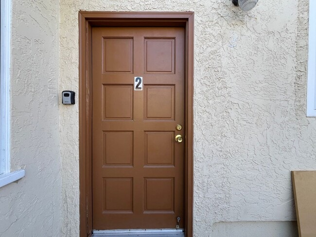 Primary Photo - Super cute 1 bedroom available in San Diego, all utilities included!