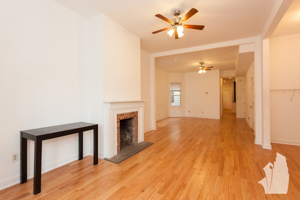 Building Photo - 2638 Wilton N Ave