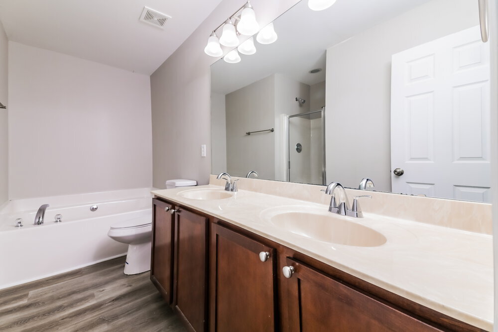 Building Photo - 3501 Pinkham Way
