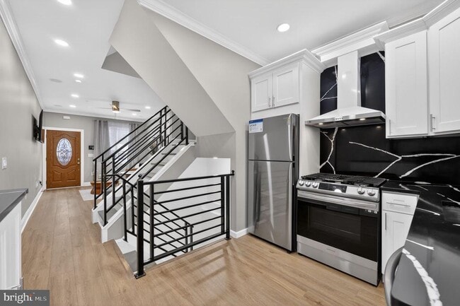 Building Photo - 2542 Arcadia St