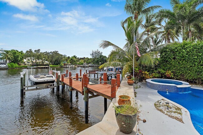 Primary Photo - 702 Maritime Way