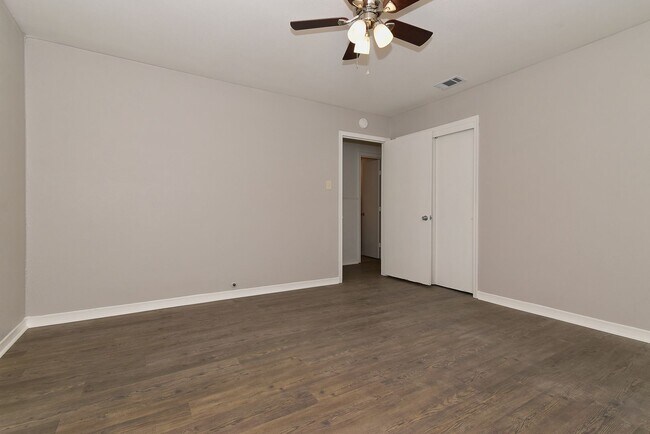 Building Photo - 50003 Del Ra Dr