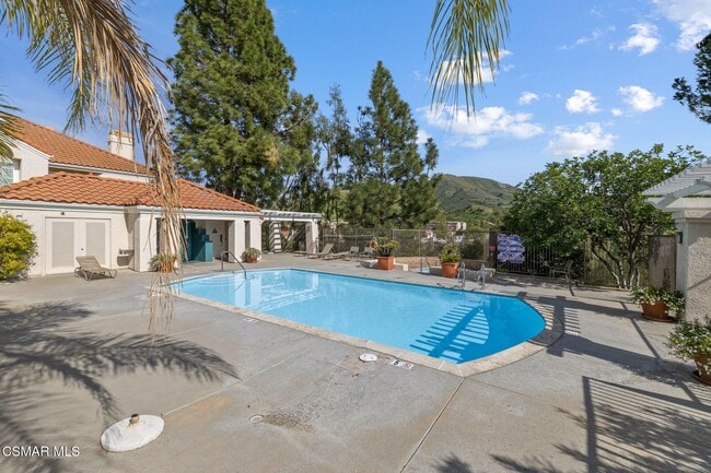 Building Photo - 4240 Lost Hills Rd