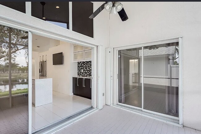 Building Photo - 13625 Admiral Ct