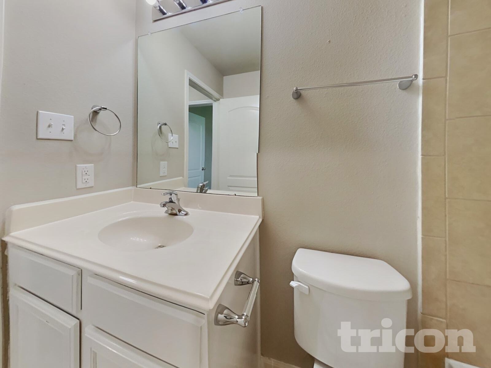 Building Photo - 334 Shoshone Ridge Dr