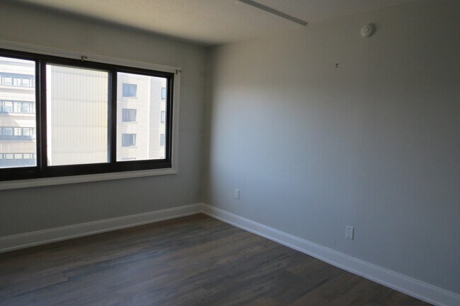 Building Photo - 73 Broad Reach