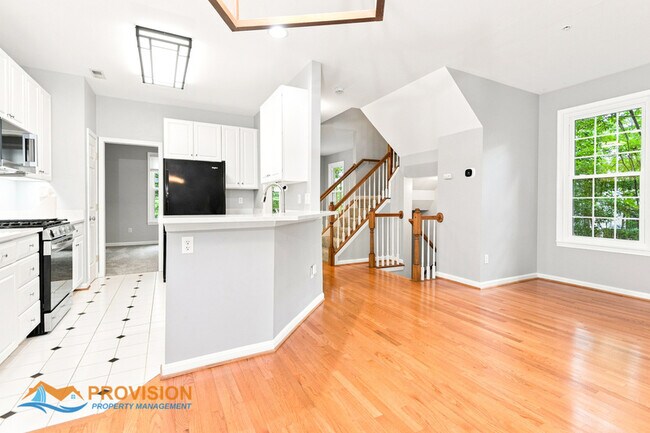 Building Photo - 217 Wintergull Ln