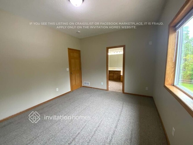 Building Photo - 11796 191st Ave NW
