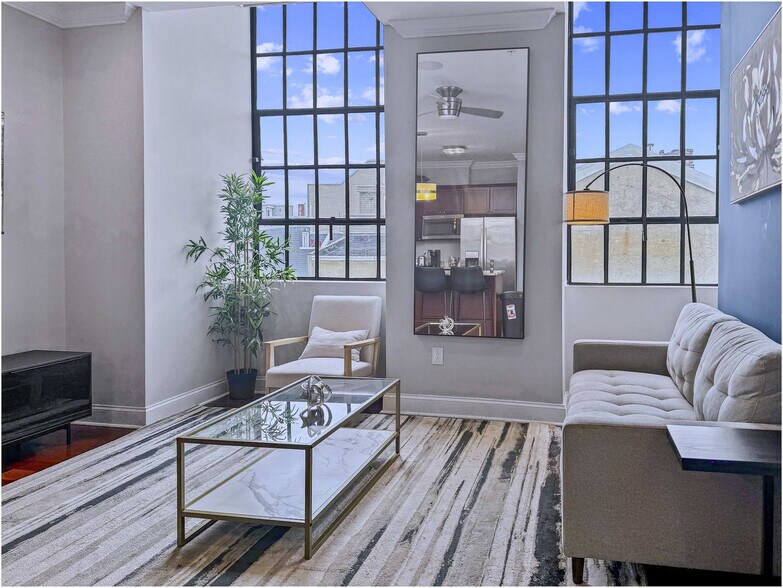 Building Photo - 1421 N 5th St