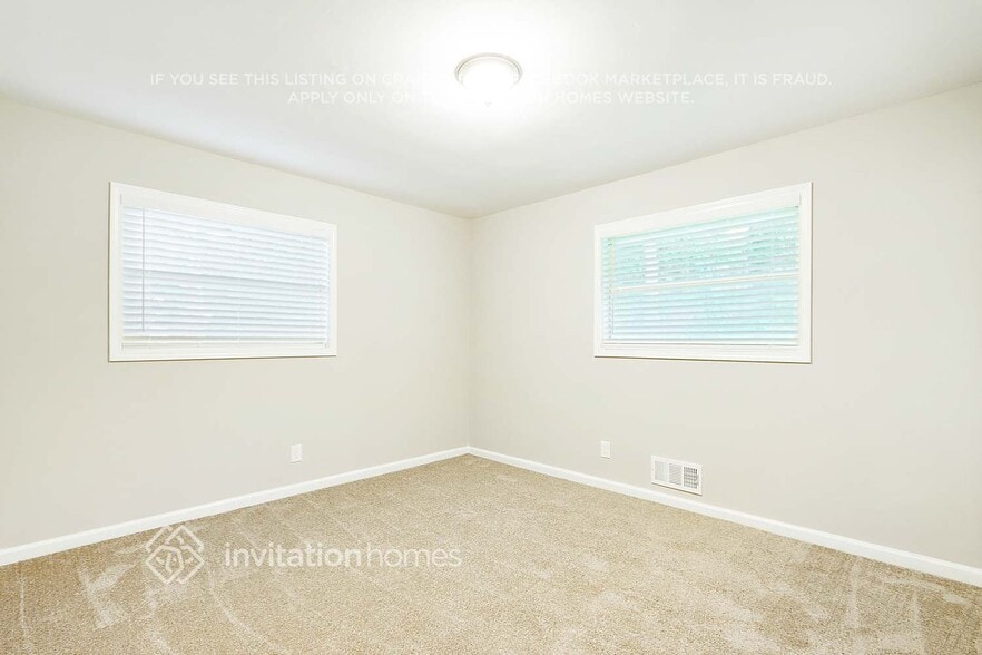 Building Photo - 3677 Glen Mora Dr