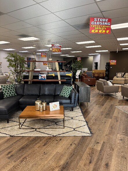 Building Photo - 22750 Hawthorne Blvd