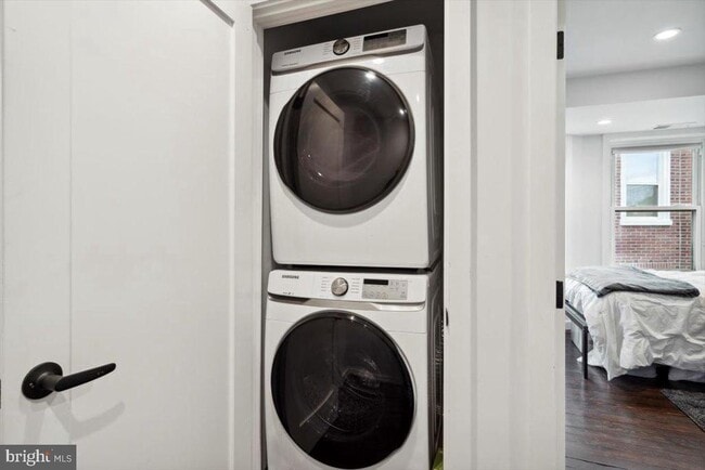 Building Photo - 224 Edgemont Ave