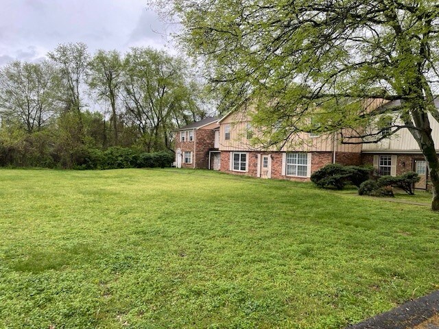 Primary Photo - 1301 Neelys Bend Rd