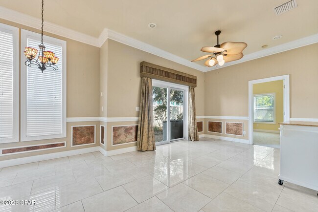 Building Photo - 100 Downing St