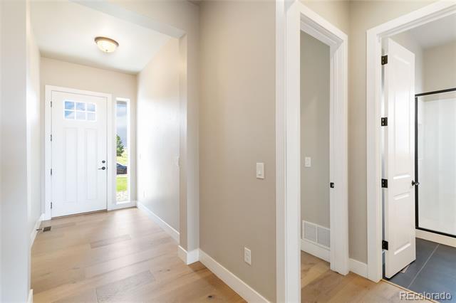 Building Photo - 2554 Eastview Dr