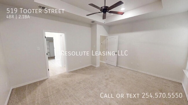 Building Photo - 519 Tooter St