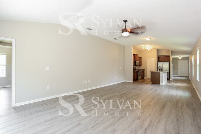 Building Photo - Coming HOME never felt so good!