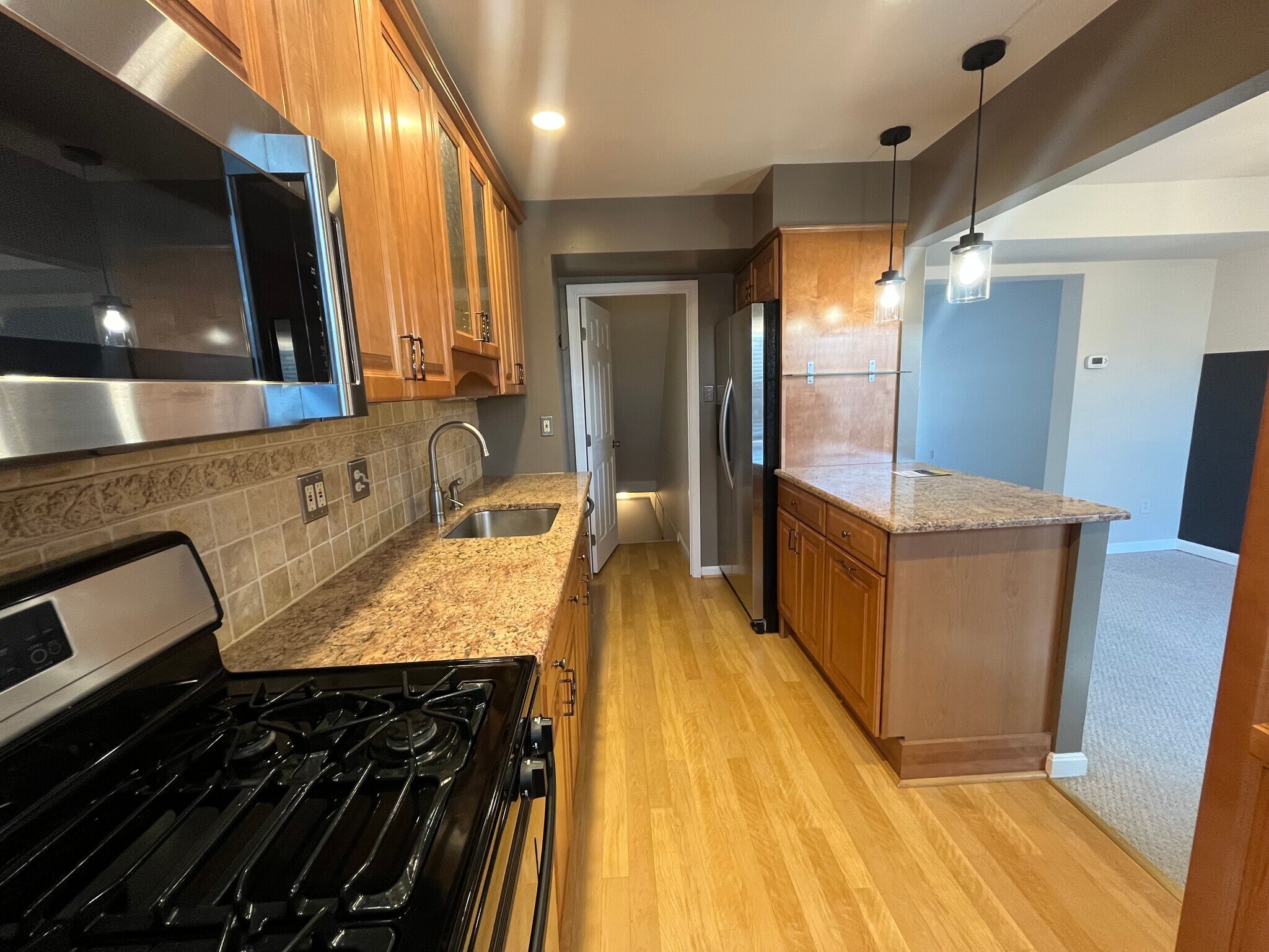 Building Photo - 19 Burnsway Ct