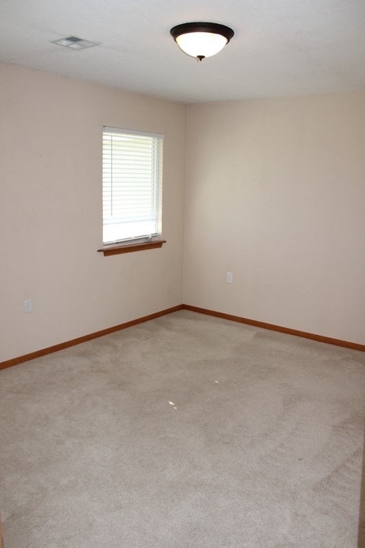 Building Photo - Great home in East Manhattan! *UPDATED PHOTOS COMING SOON*