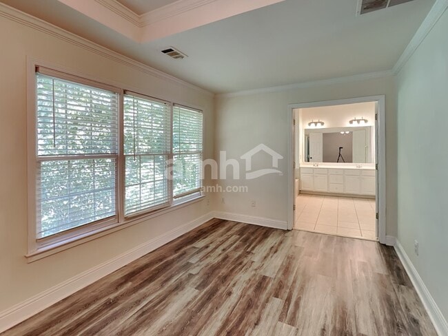 Building Photo - 956 Chippewa Oak Dr