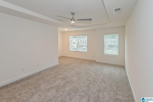 Building Photo - 136 The Heights Dr