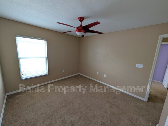 Building Photo - 722 Vineyard Reserve Ct