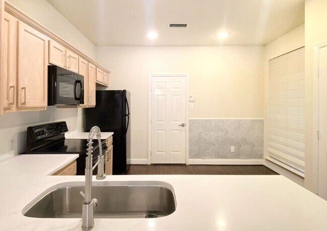 Building Photo - 54 Alderon Woods Pl