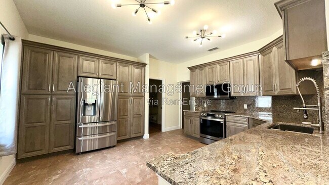 Building Photo - 1287 Glendora Rd N