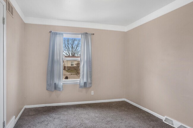 Building Photo - 22000 Cunningham Ave