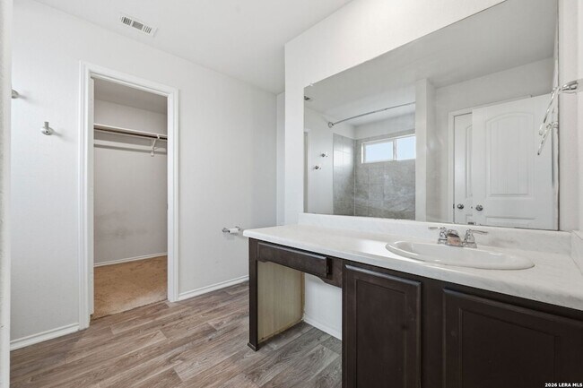 Building Photo - 6418 Dynamic Sound