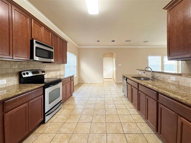 Building Photo - 9100 Spurs Trail
