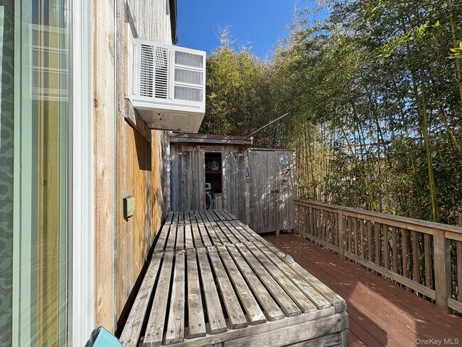 Building Photo - 431 Dehnhoff Walk
