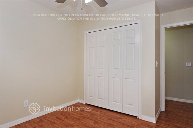 Building Photo - 2223 Ridgemore Dr