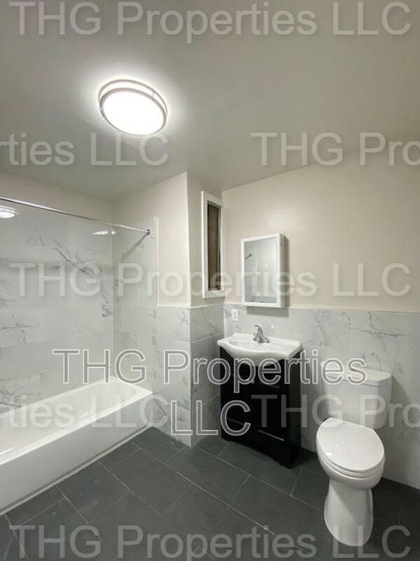 Building Photo - 259 Reynolds Terrace
