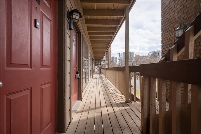 Building Photo - 2210 Pearl St