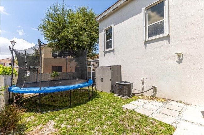 Building Photo - 14972 SW 50th Ct