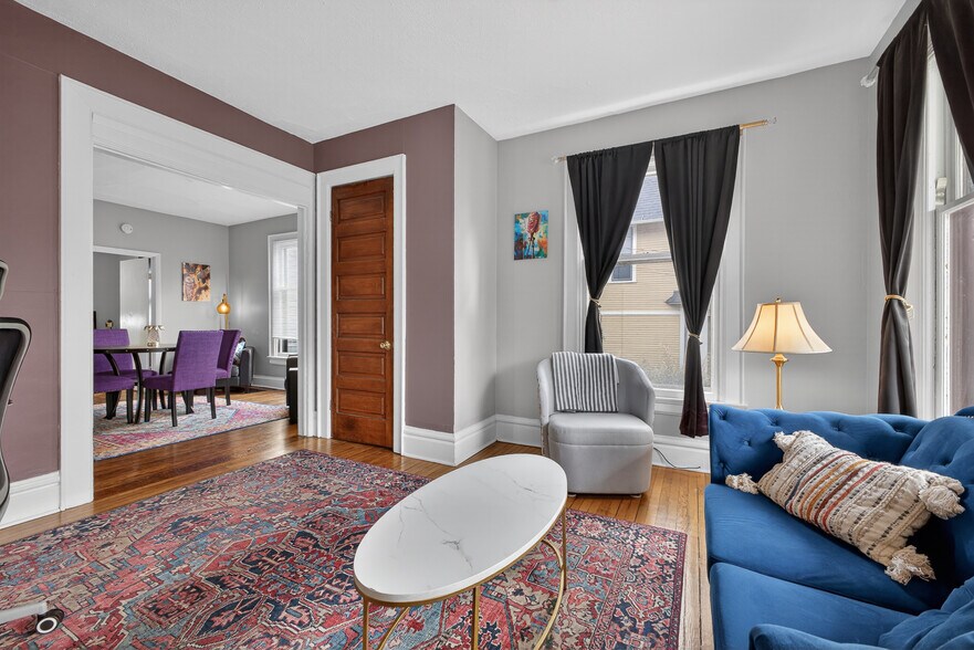 Building Photo - 256 Union Ave SE