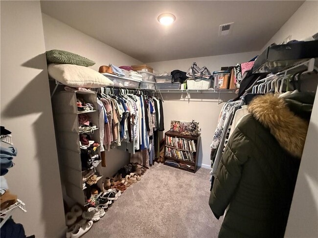 Building Photo - 209 Buckingham Ln